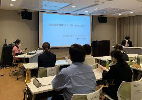 看護実践報告の様子①