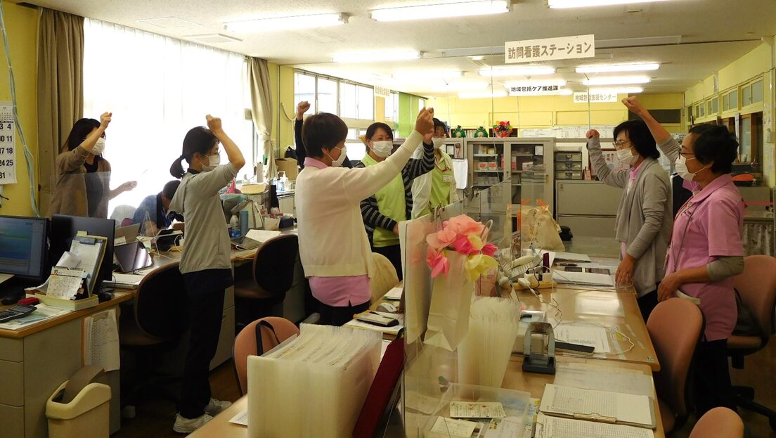 訪問看護ステーション掛川のスタッフのミーティング風景